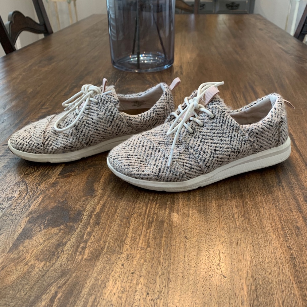 TOMS Del Rey Sneakers, Tan Herringbone - Picture 2 of 3